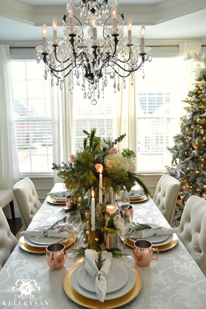 Christmas Table with Pink Roses