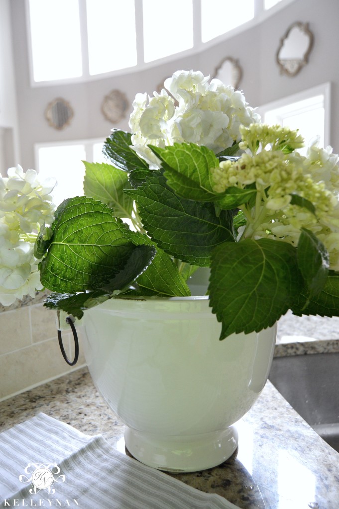 Creating a hydrangea arrangement