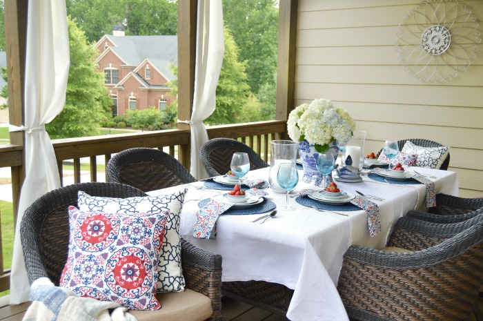Fourth of July Outdoor Table Ideas