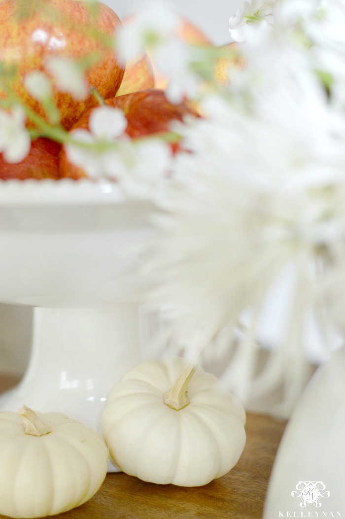 apples-and-white-pumpkins-for-fall-vignette-in-kitchen