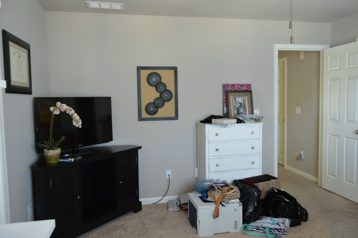 before-one-room-challenge-home-office-with-tv
