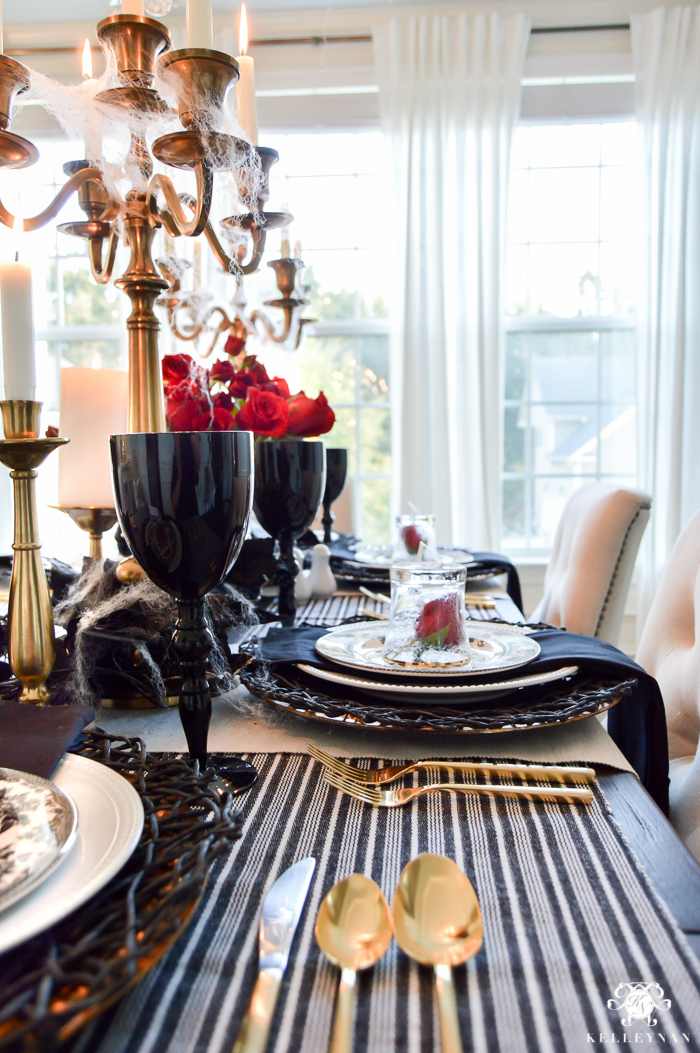 gothic-dinner-party-for-halloween-21-of-30