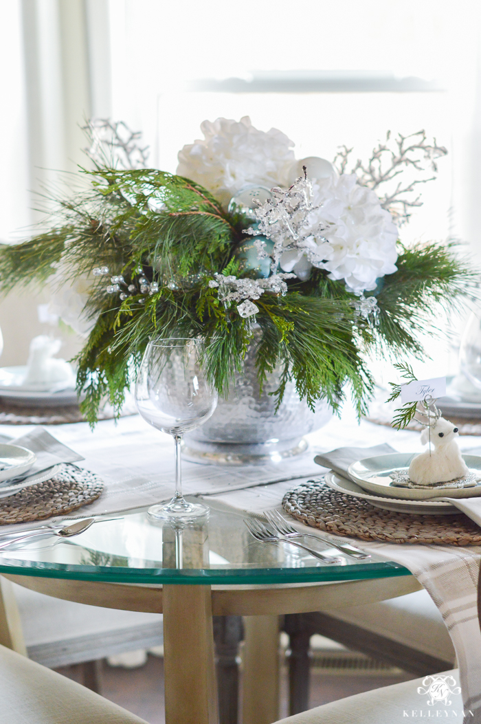 Deck Your Dining Table with These Easy-to-Make Christmas Centerpieces   Blue christmas decor, Christmas table settings, Winter wedding centerpieces