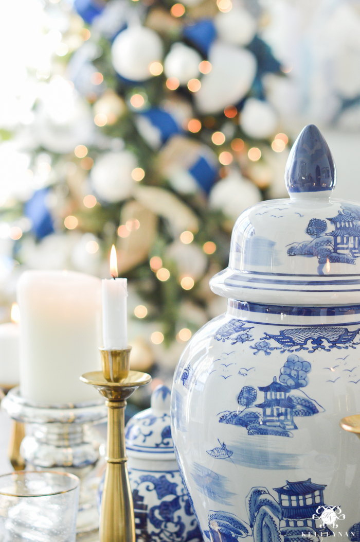 blue-and-white-christmas-decor-with-ginger-jar