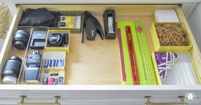 Premium Photo  A Photo of a Functional Desk Drawer Organizer with Dividers  for Supplies and Accessories