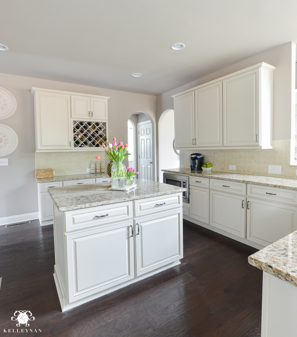 Shades of Summer Home Tour with Neutrals and Naturals-cream kitchen and giallo ornamental granite with perfect greige sherwin williams paint