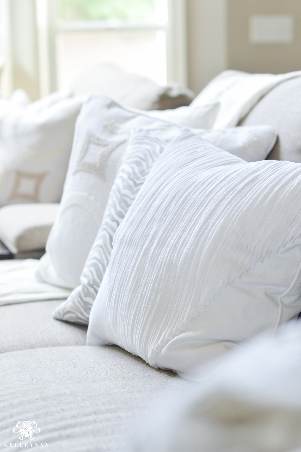 Where to Shop for Throw Pillows (Plus, What to Look For) - Kelley