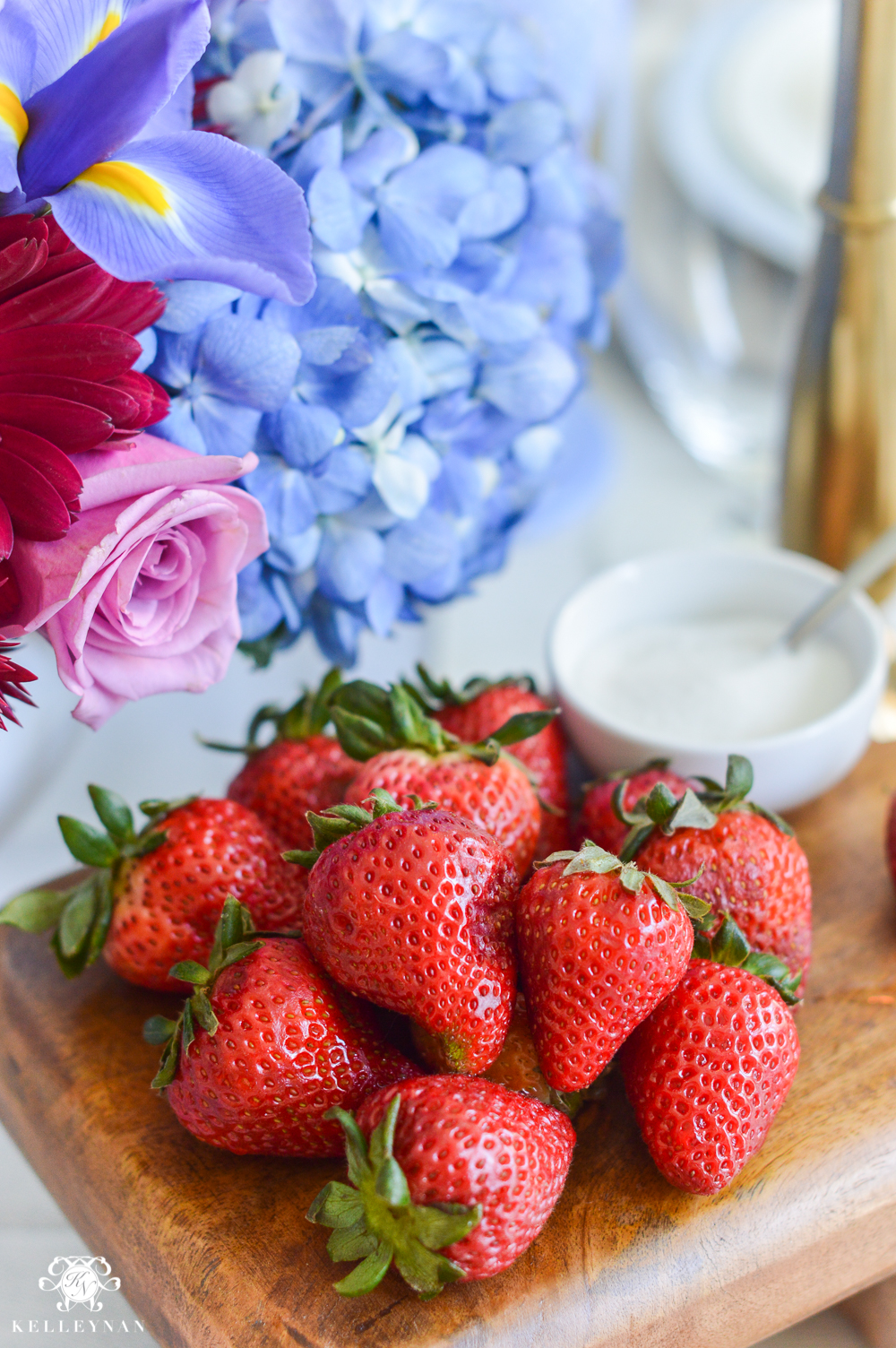 Strawberries as table garnish with sugar