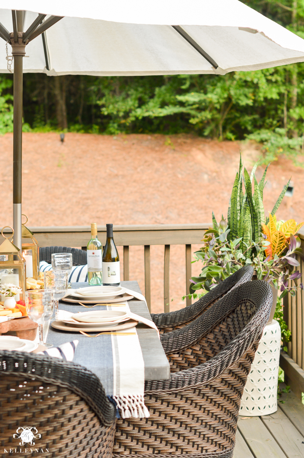 Outdoor Entertaining and Table Ideas with Cheese board appetizer centerpieces- outdoor table and entertaining