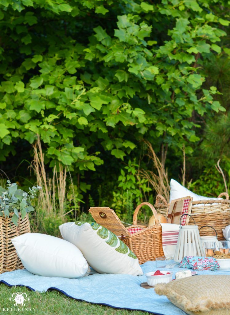 10 Times to Tailgate and Picnic Kelley Nan