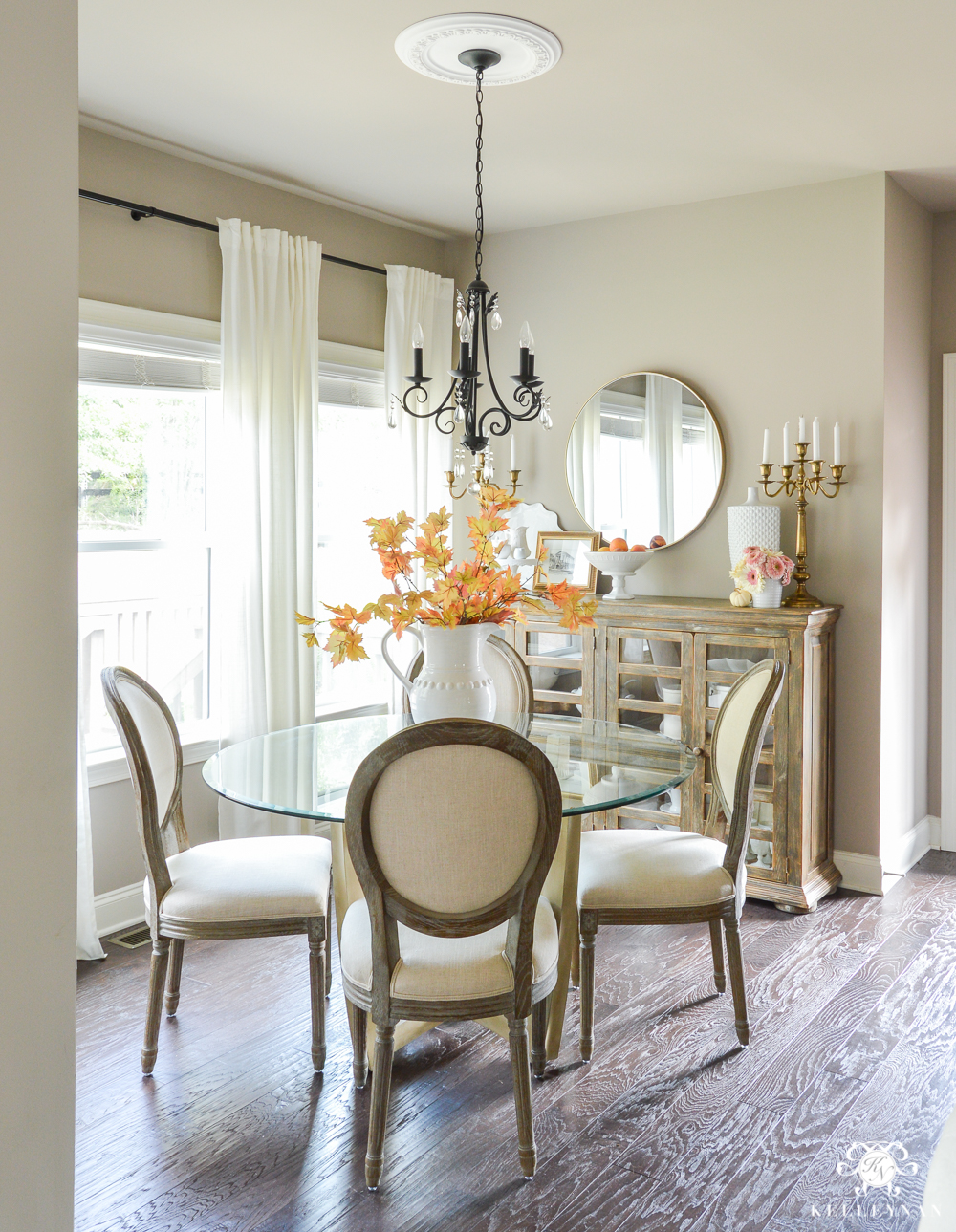 2017 Fall Home Tour with Yellow and Orange Leaves- breakfast nook with leaf centerpiece