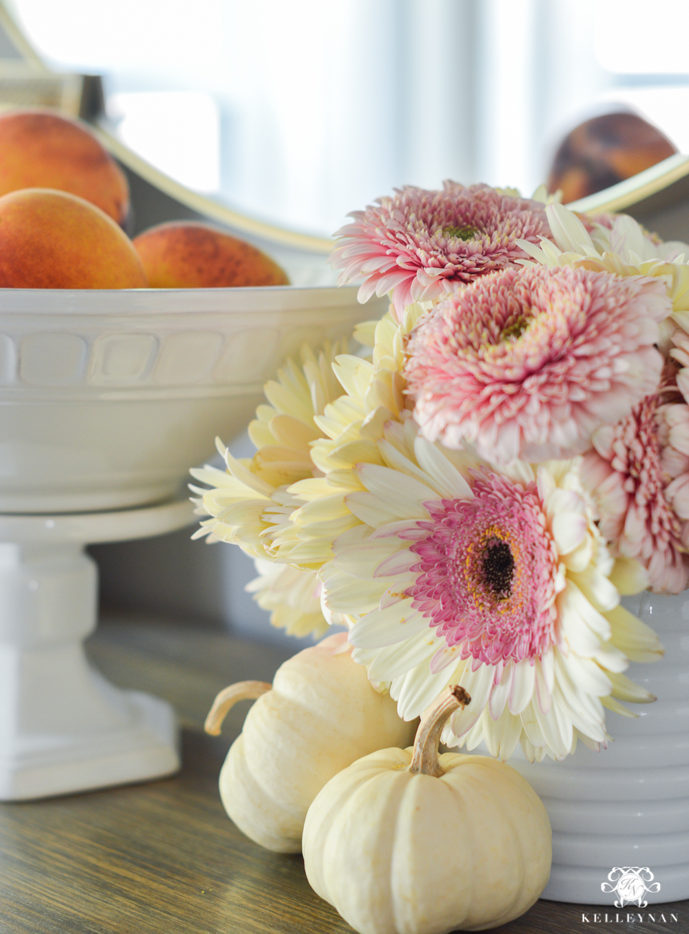 2017 Fall Home Tour with Yellow and Orange Leaves- pink and white fall floral arrangement