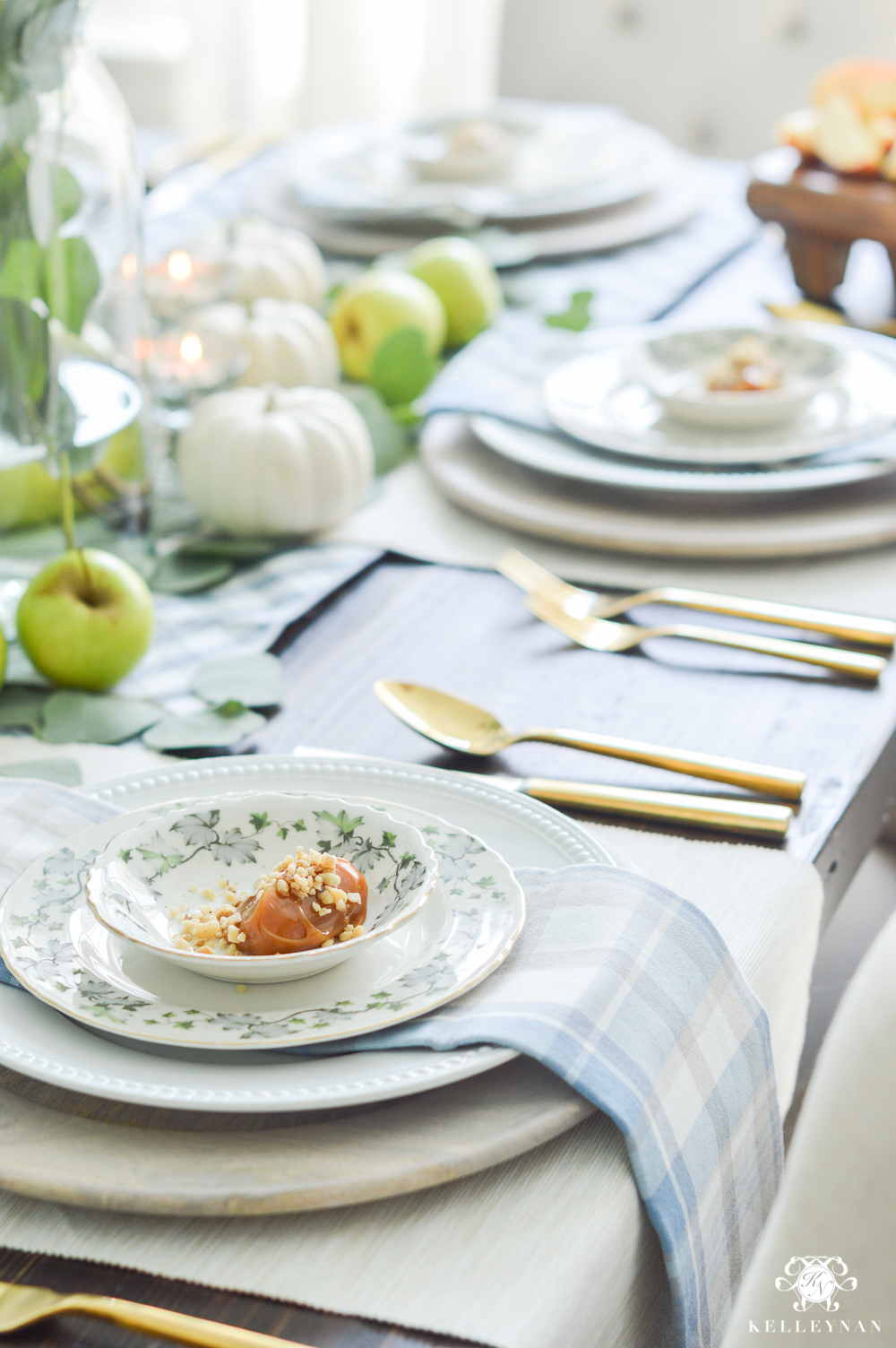 Fall Caramel Apple Table Place Setting Ideas- blue plaid napkins