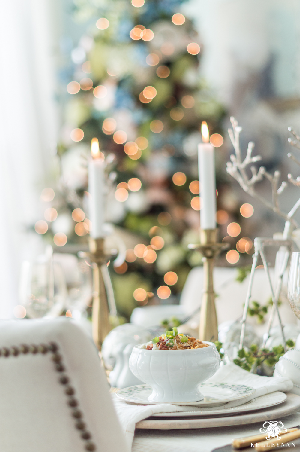 Dining Room Christmas tree and decorating ideas