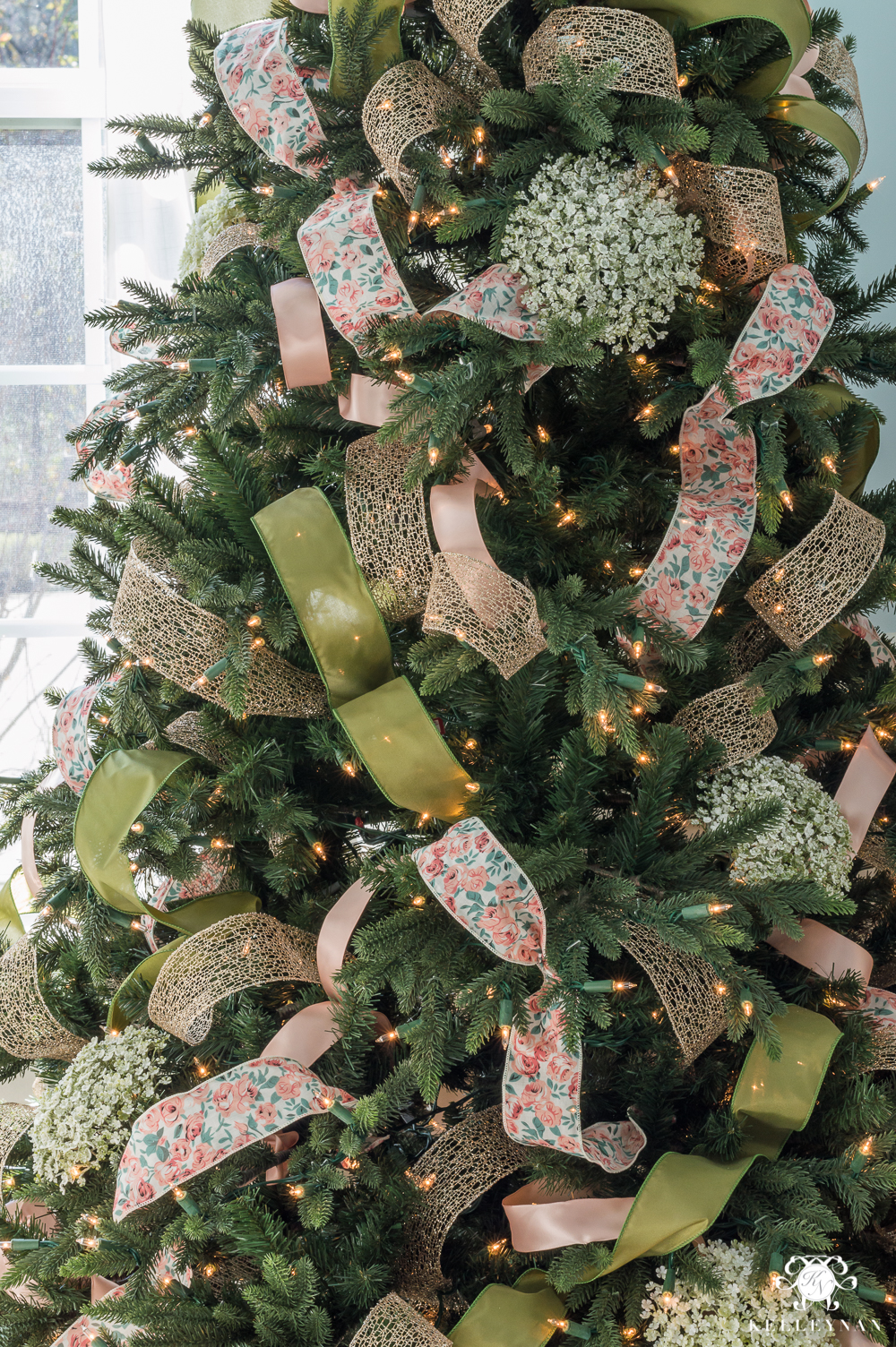 Christmas tree ribbon tutorial