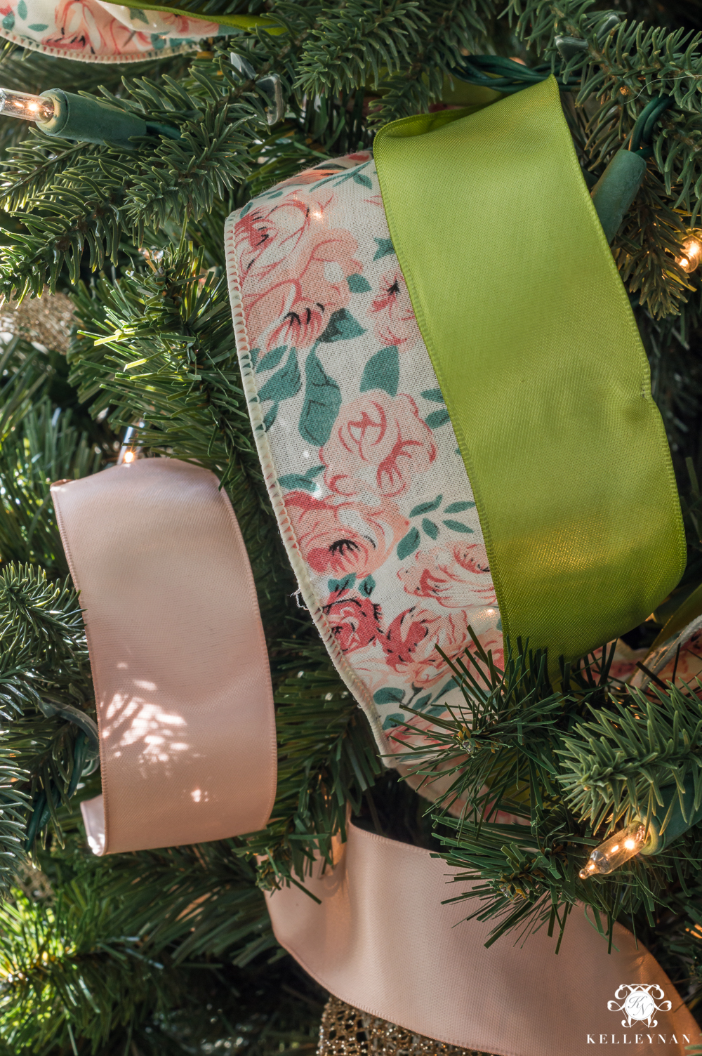 How to Decorate a Christmas Tree with Ribbon  Kelley Nan