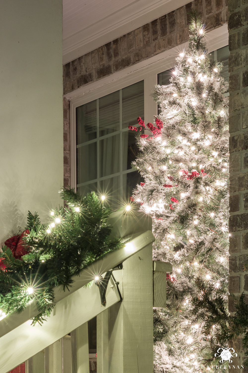 Front porch twinkling christmas tree