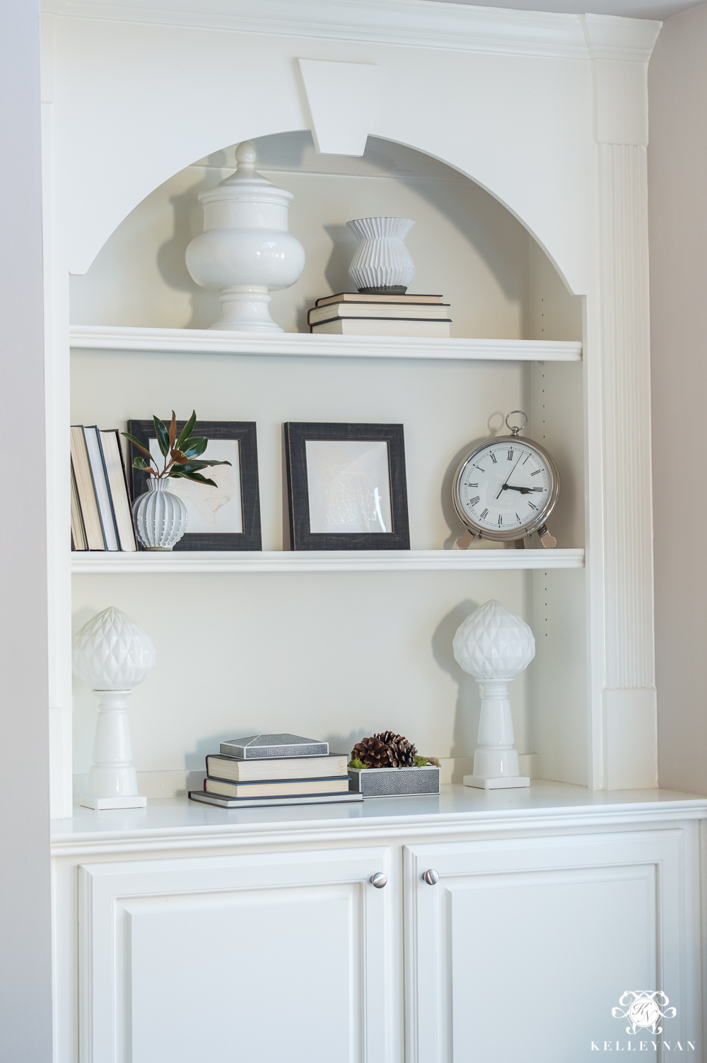 Styling bookshelves with neutral dcor 