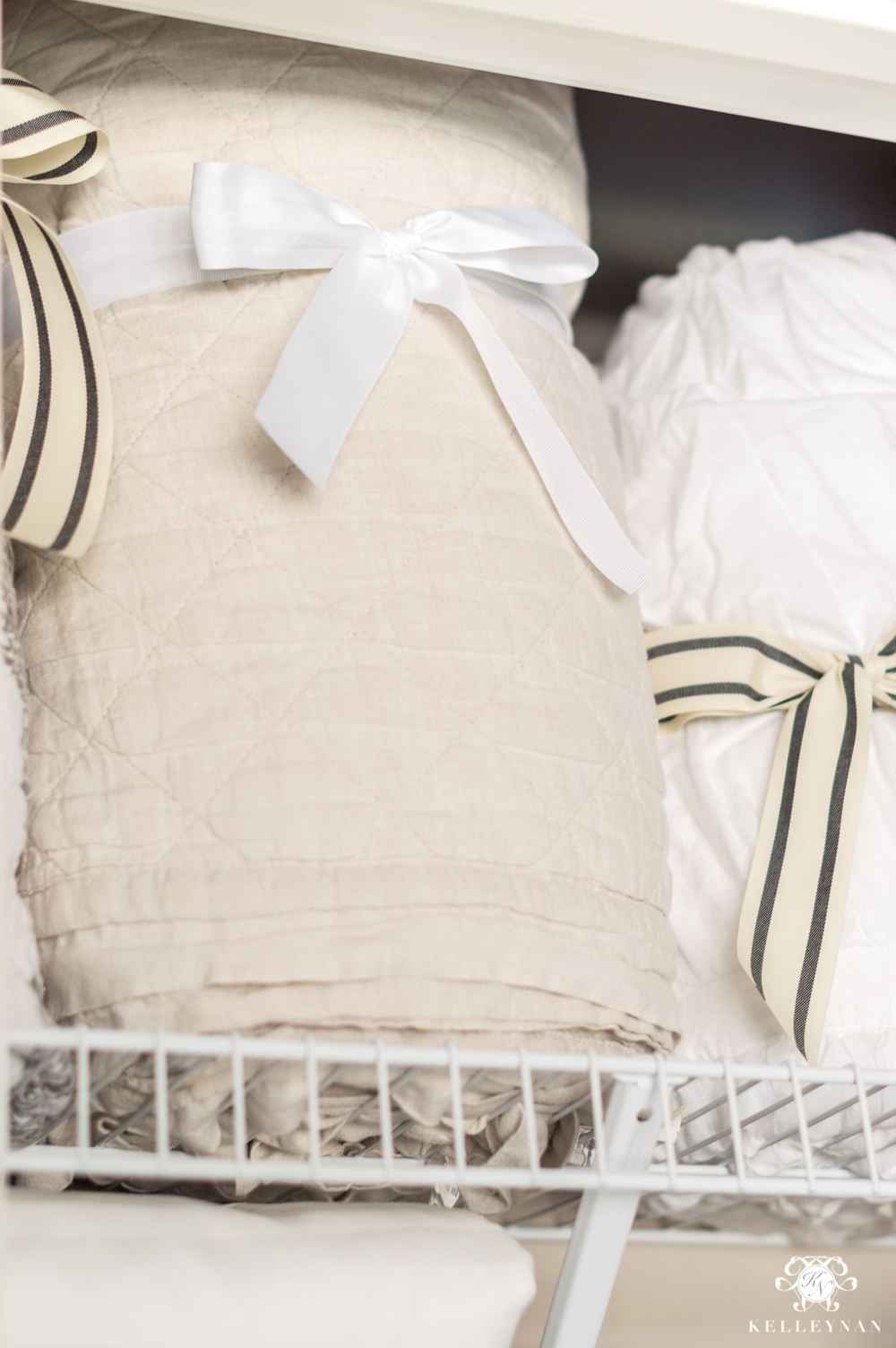 Storage ideas for blankets and online comforters