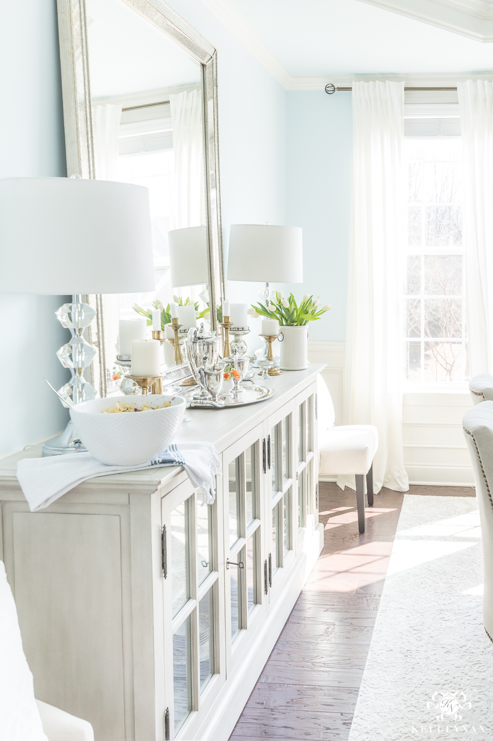 https://kelleynan.com/wp-content/uploads/2018/03/Butterfly-Party-Table-for-Spring-off-white-buffet-in-blue-dining-room.jpg