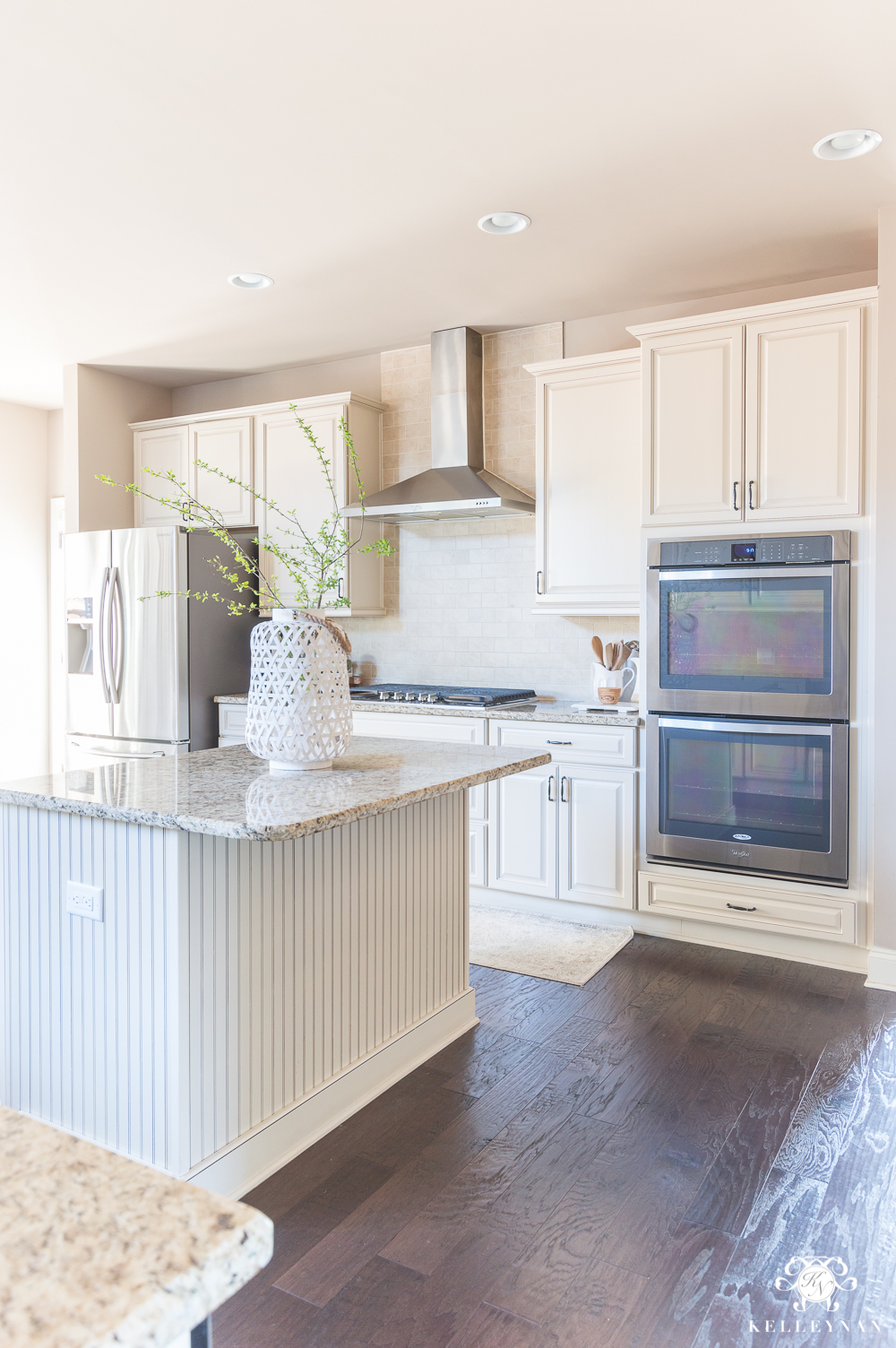 Neutral Kitchen with Perfect Greige Paint and Cream Cabinets- Giallo Ornamental Granite