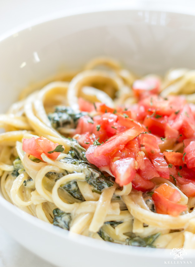Spinach Fettuccine Alfredo Recipe: An Easy & Under 30 Weeknight Meal