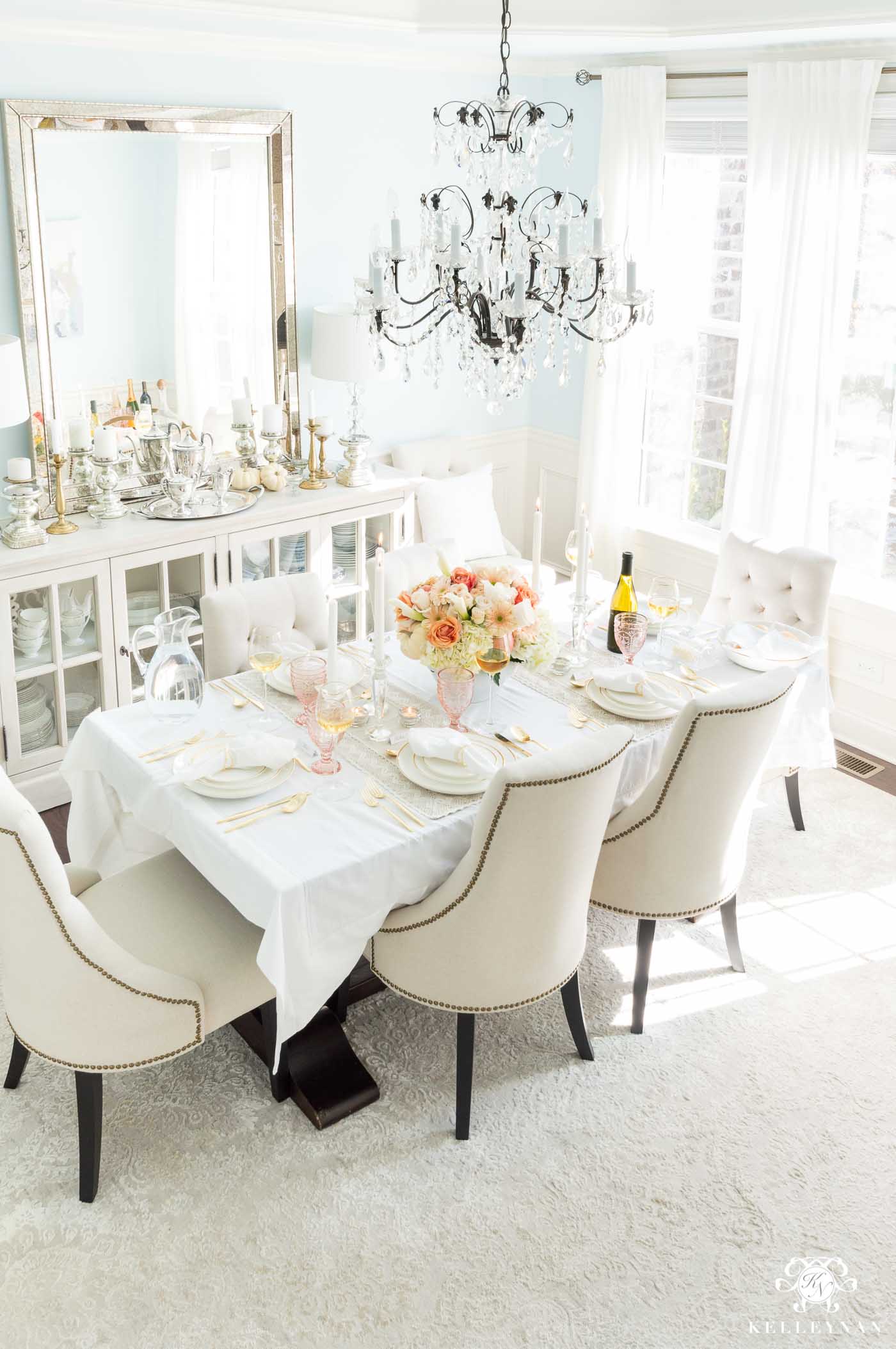 Elegant Thanksgiving Table Decorations & A Hostess Checklist