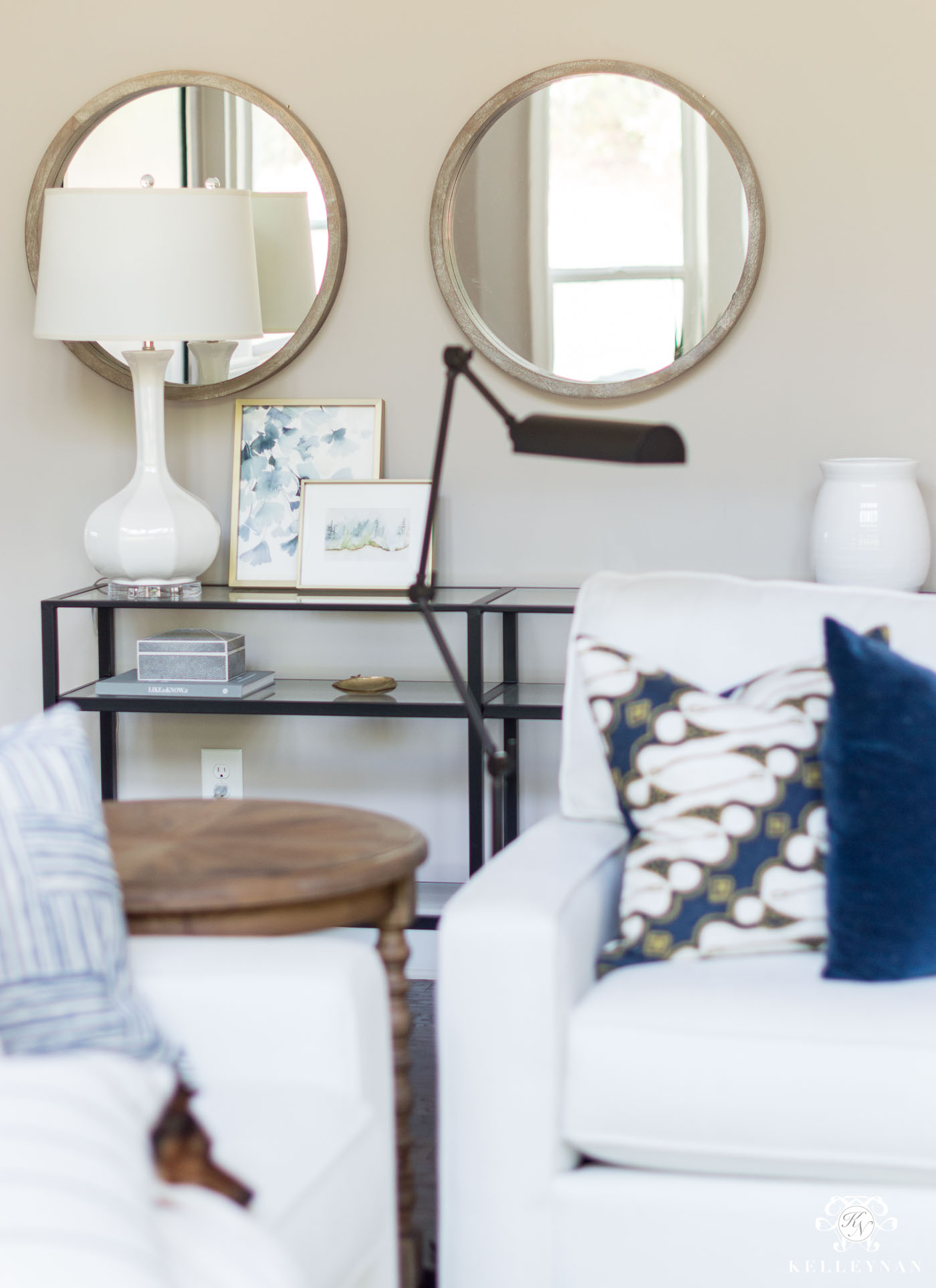 Affordable Furnishings For A Transitional Living Room