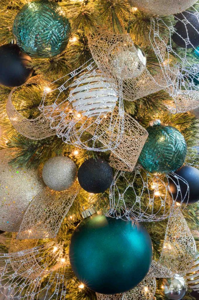 Three Original Christmas Tree Themes and New Color Schemes