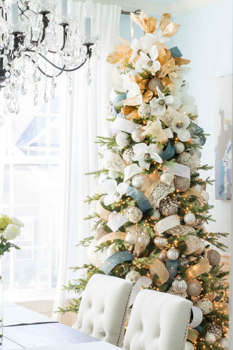 How to Decorate a Christmas Tree with Ribbon - Kelley Nan