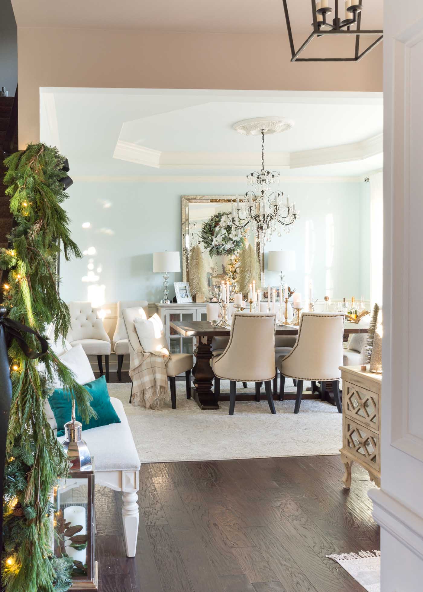 Dining room Christmas decoration ideas