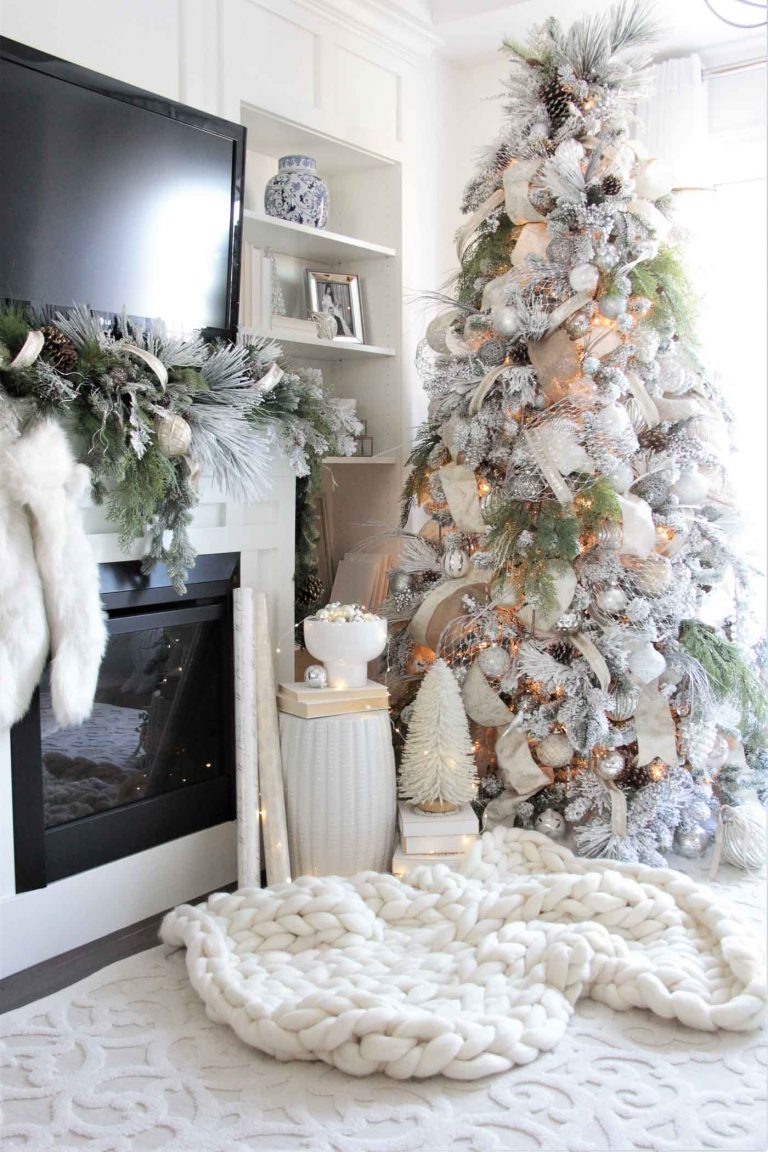 50 Reader Christmas Tree Beauties You've Gotta See!