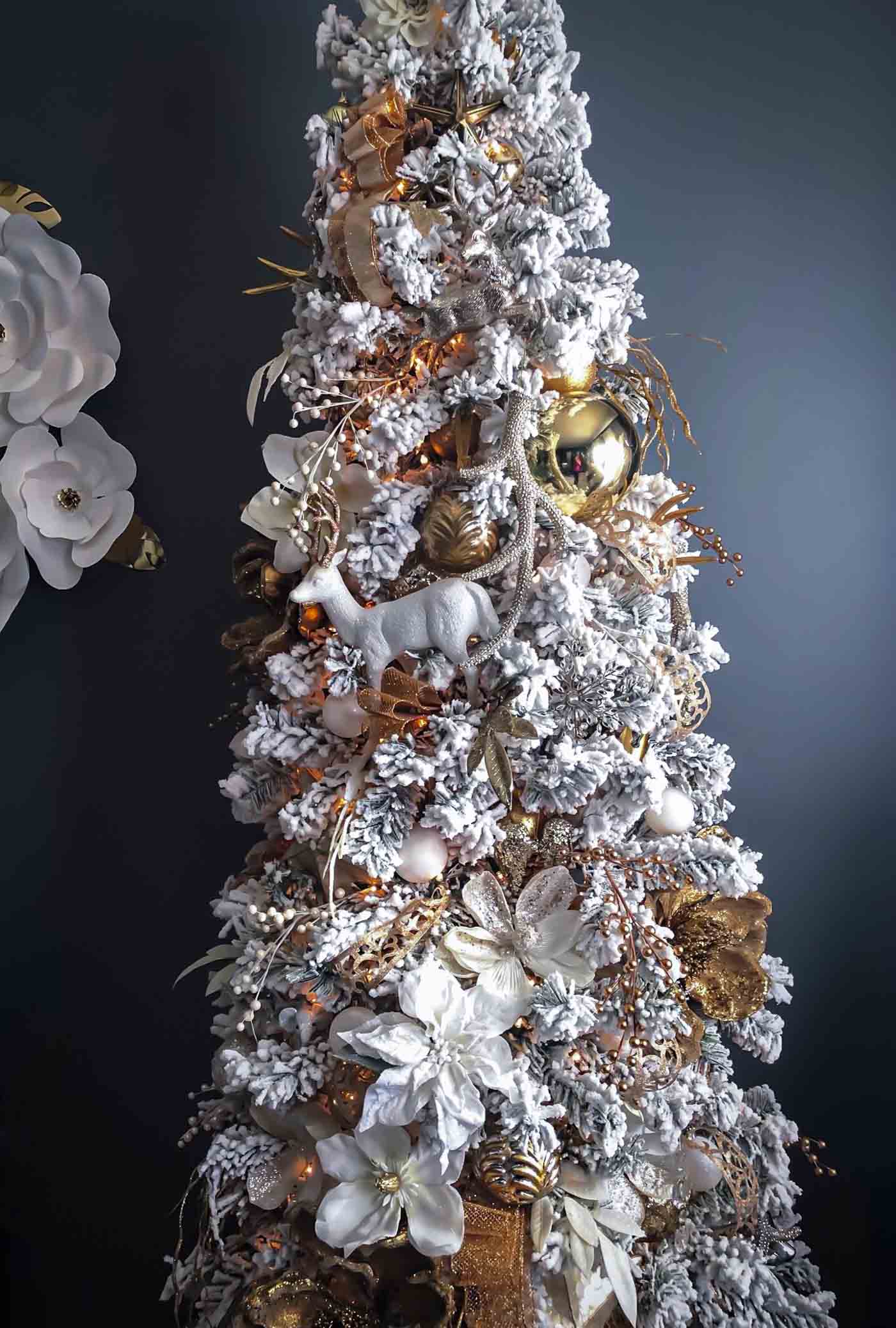 50 Christmas Tree Ideas with Different Themes and Colors