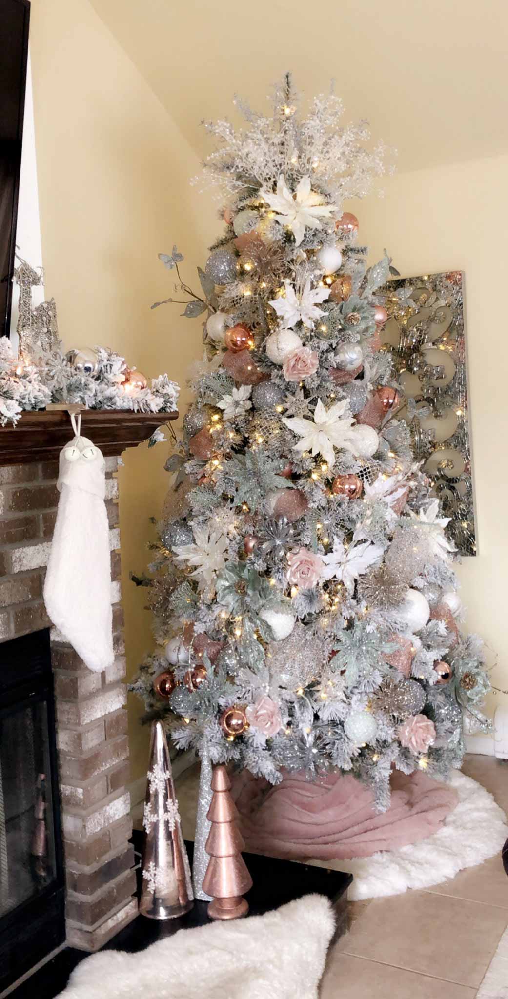 50 Christmas Tree Ideas with Different Themes and Colors