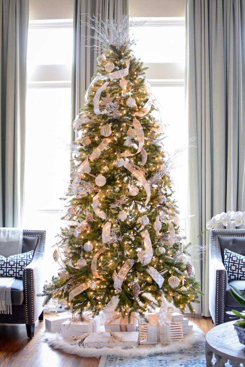 50 Christmas Tree Ideas with Different Themes and Colors