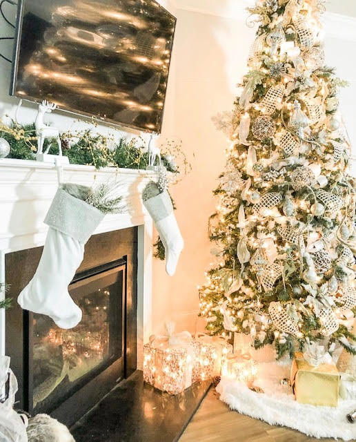 50 Christmas Tree Ideas with Different Themes and Colors