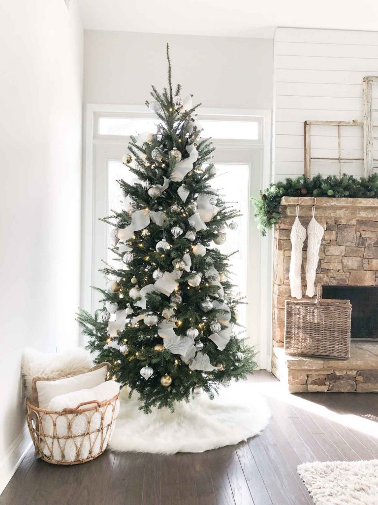 50 Reader Christmas Tree Beauties You've Gotta See!