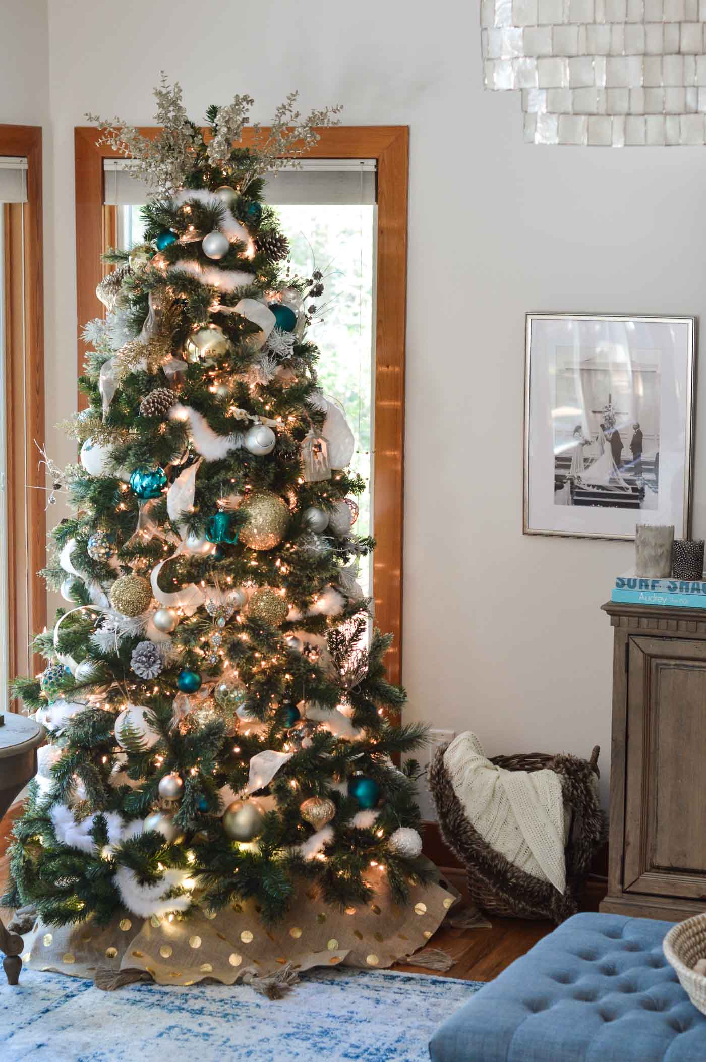 50 Christmas Tree Ideas with Different Themes and Colors