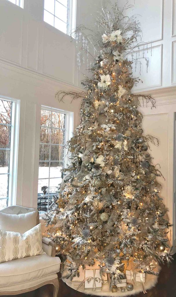 50 Reader Christmas Tree Beauties You've Gotta See!