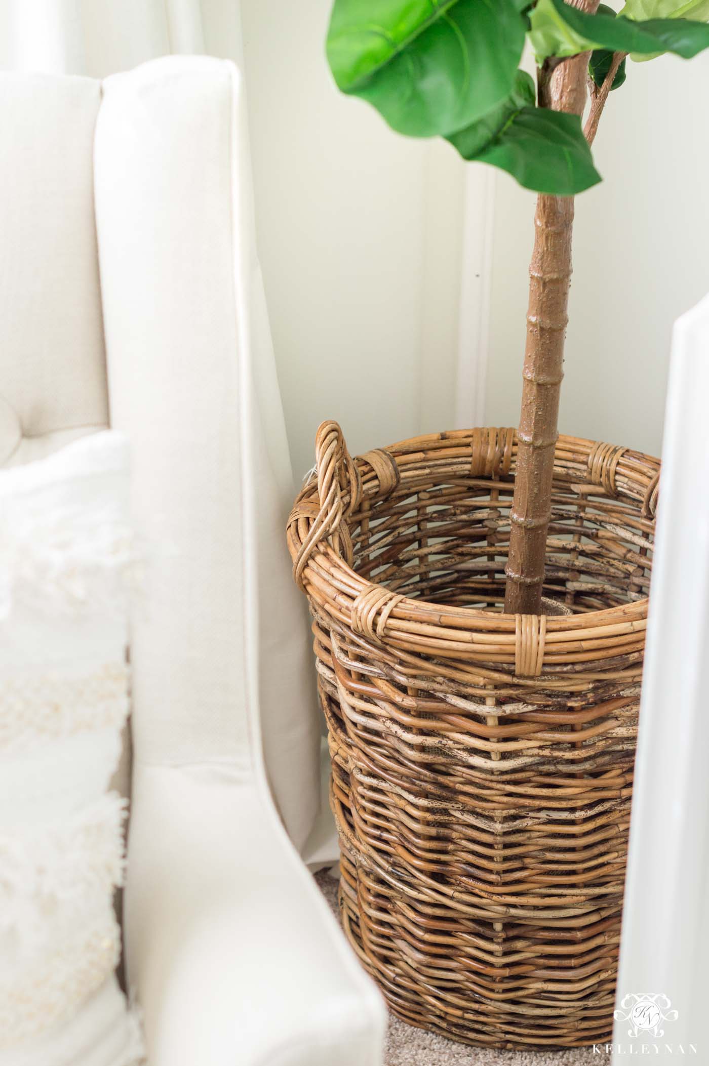 Basket hamper for faux fiddle leaf fig