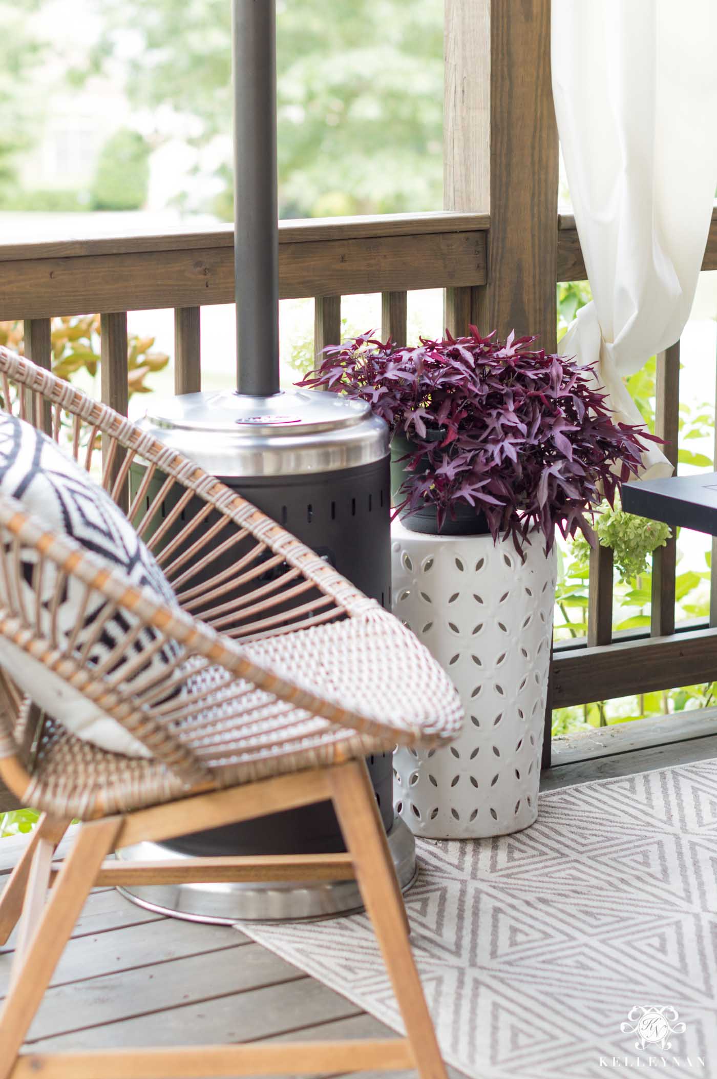 How to take your back deck from summer to fall