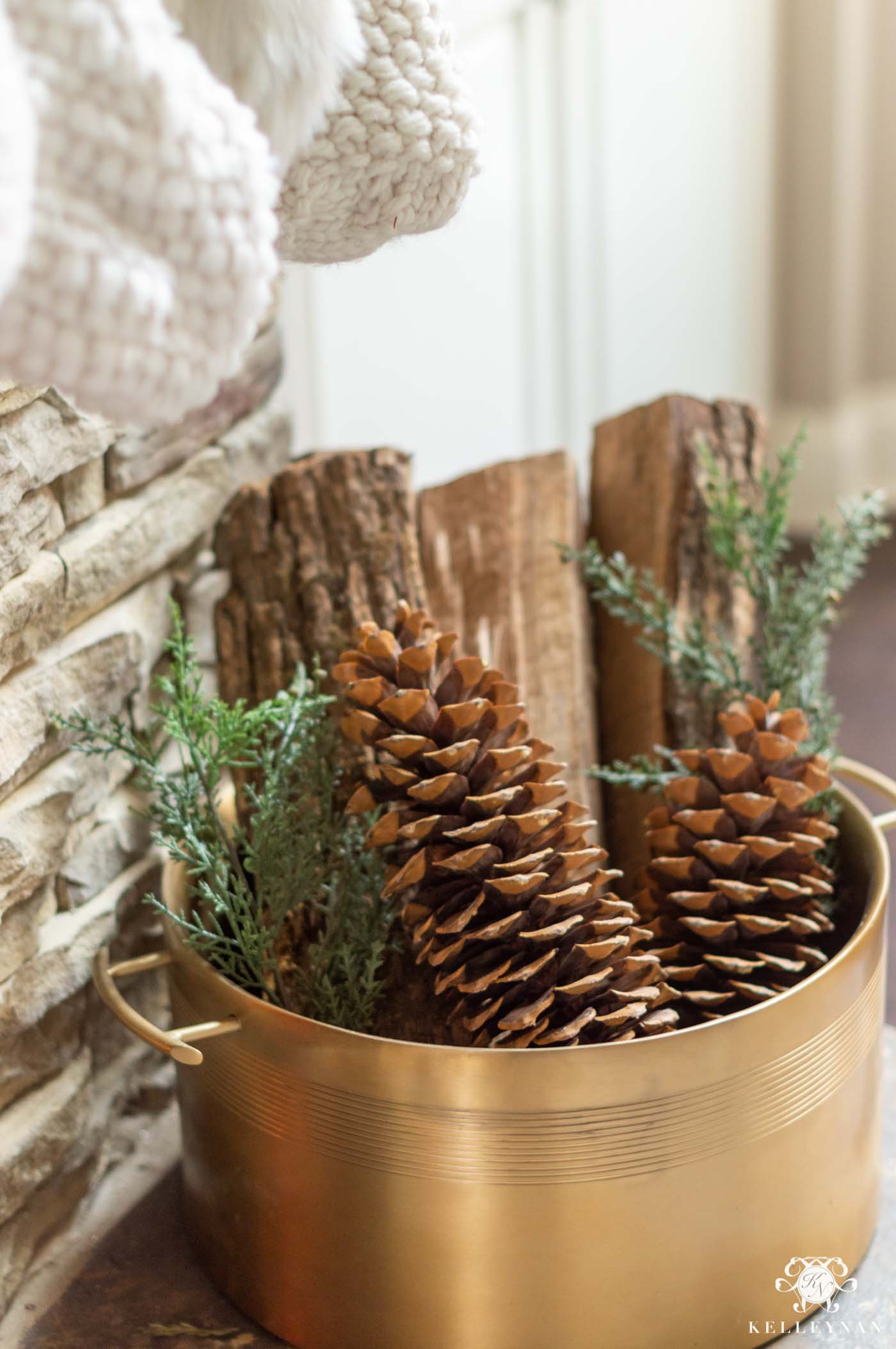 Christmas Fireplace Decor Ideas