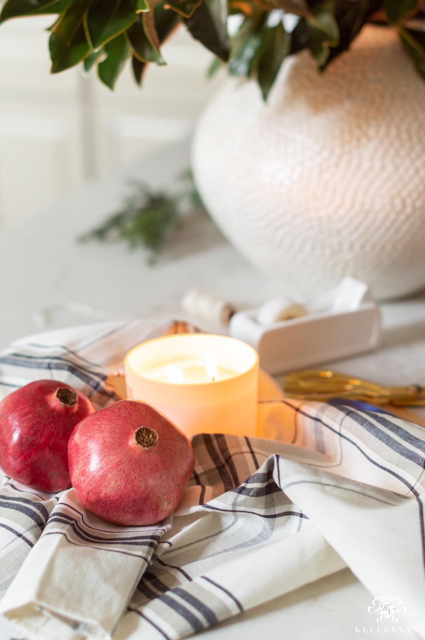 Christmas Kitchen Island Decor