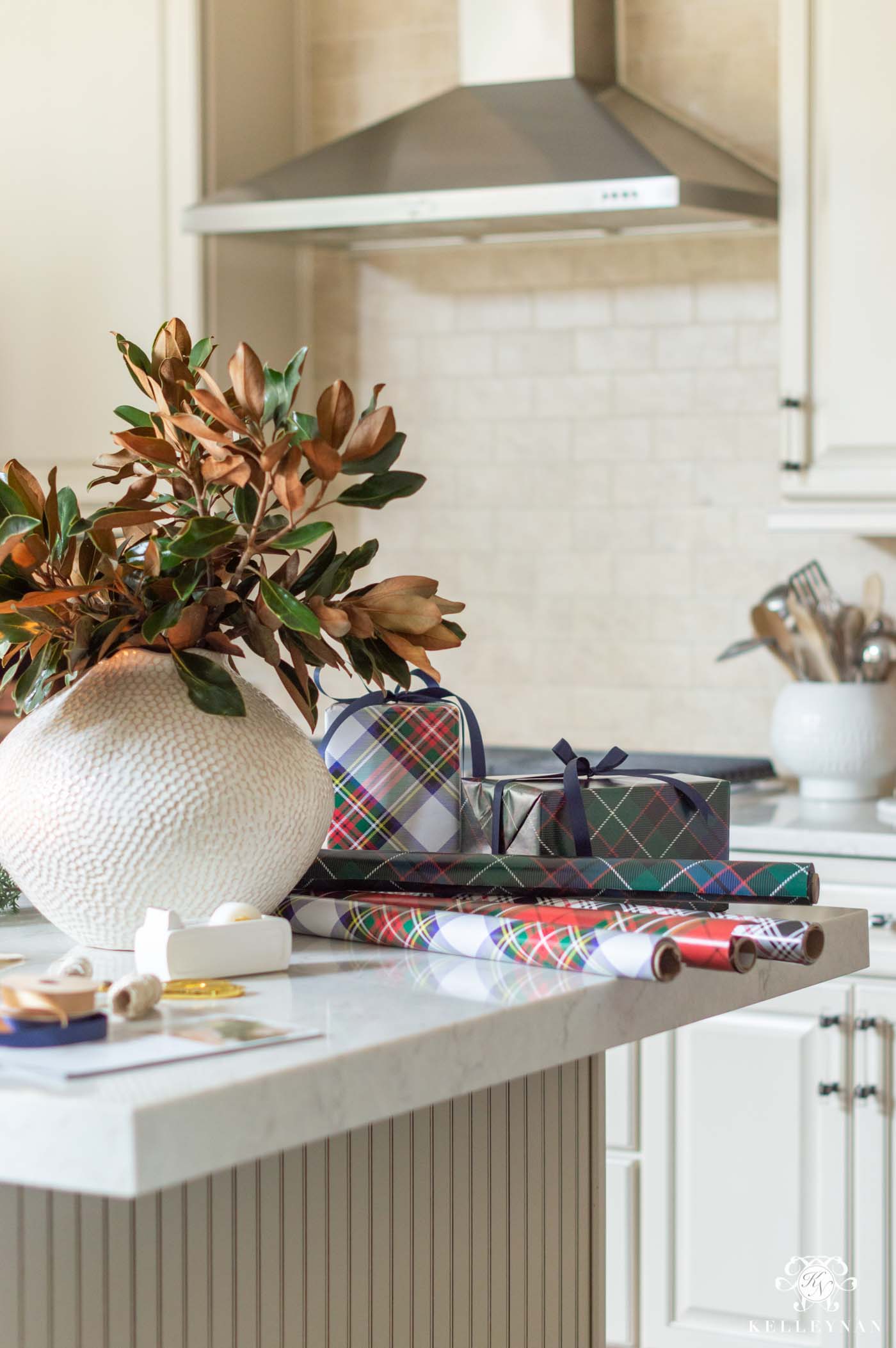 Christmas Kitchen Island Decor