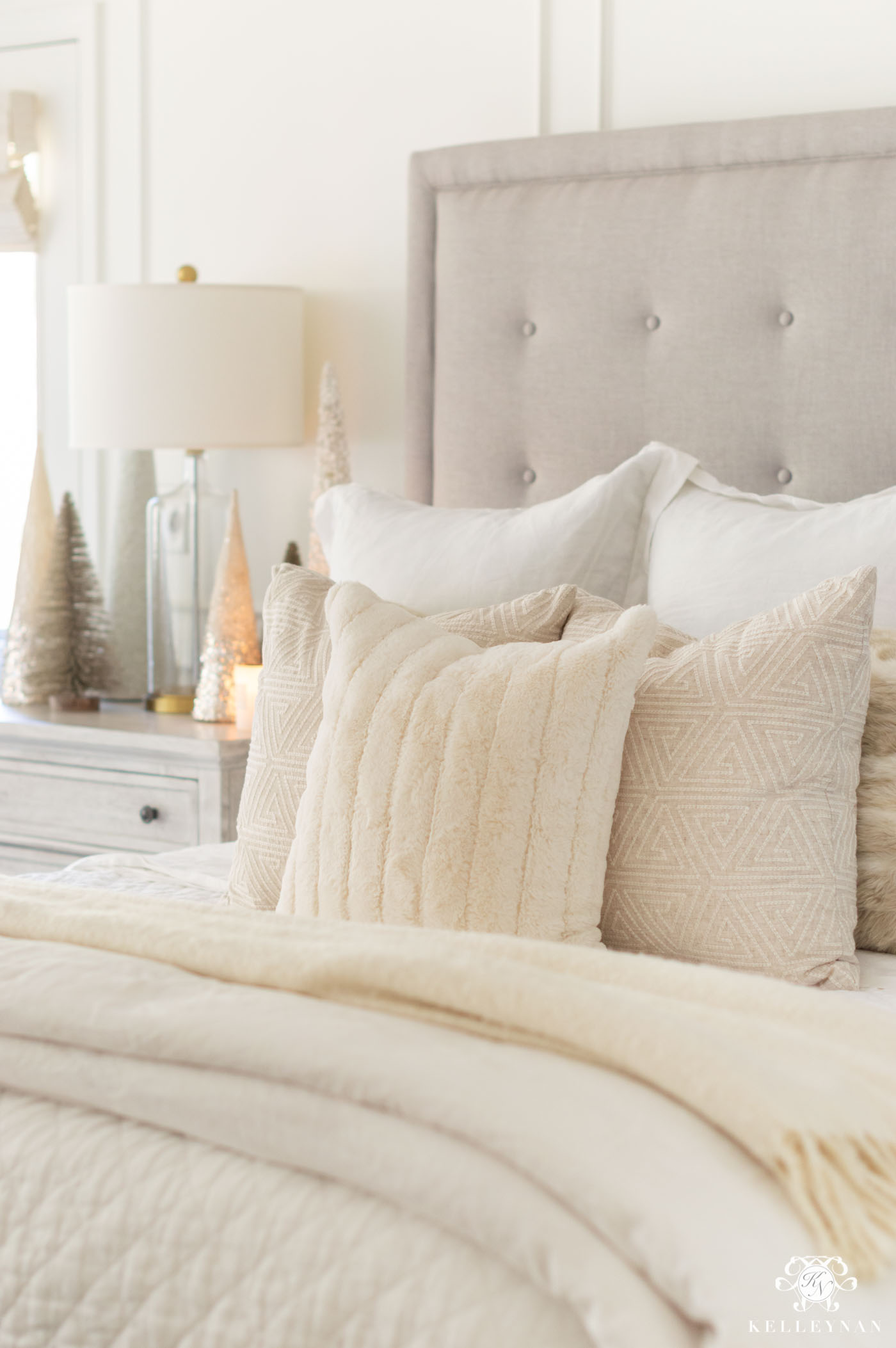 White Fur Christmas Bedroom