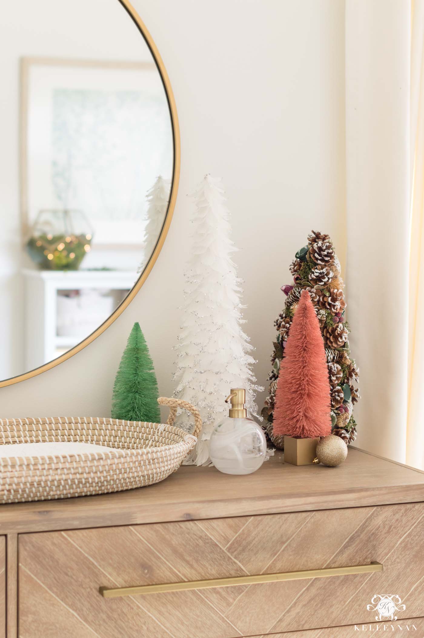 Nursery Christmas Decorating Ideas