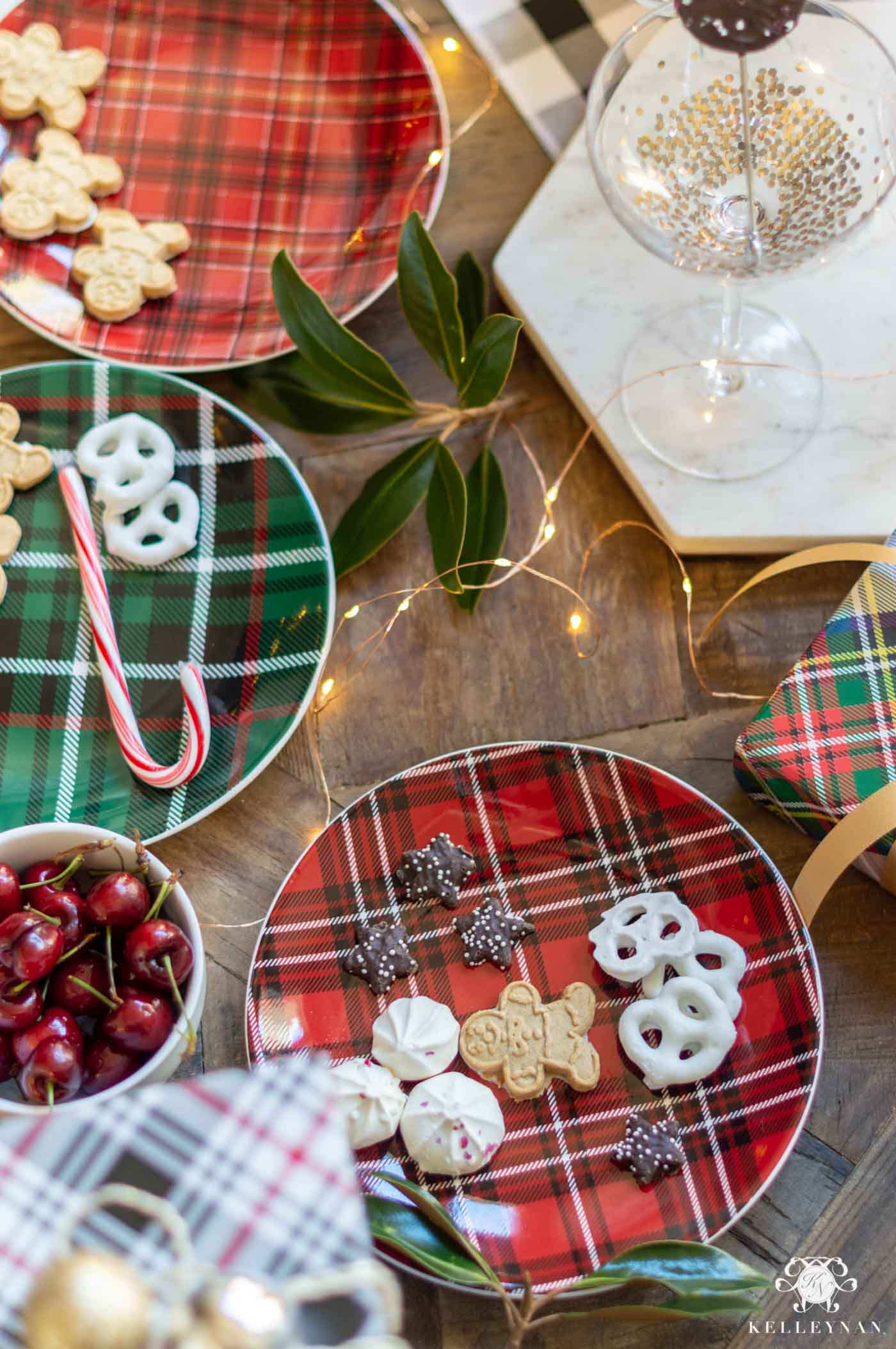 Plaid Table Decor for Christmas