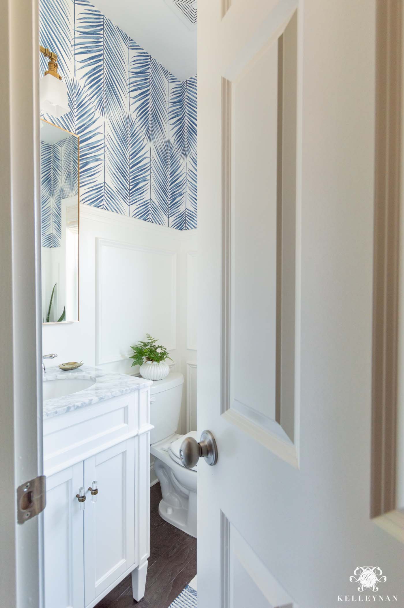 Bathroom Organization Ideas for the Vanity - Kelley Nan