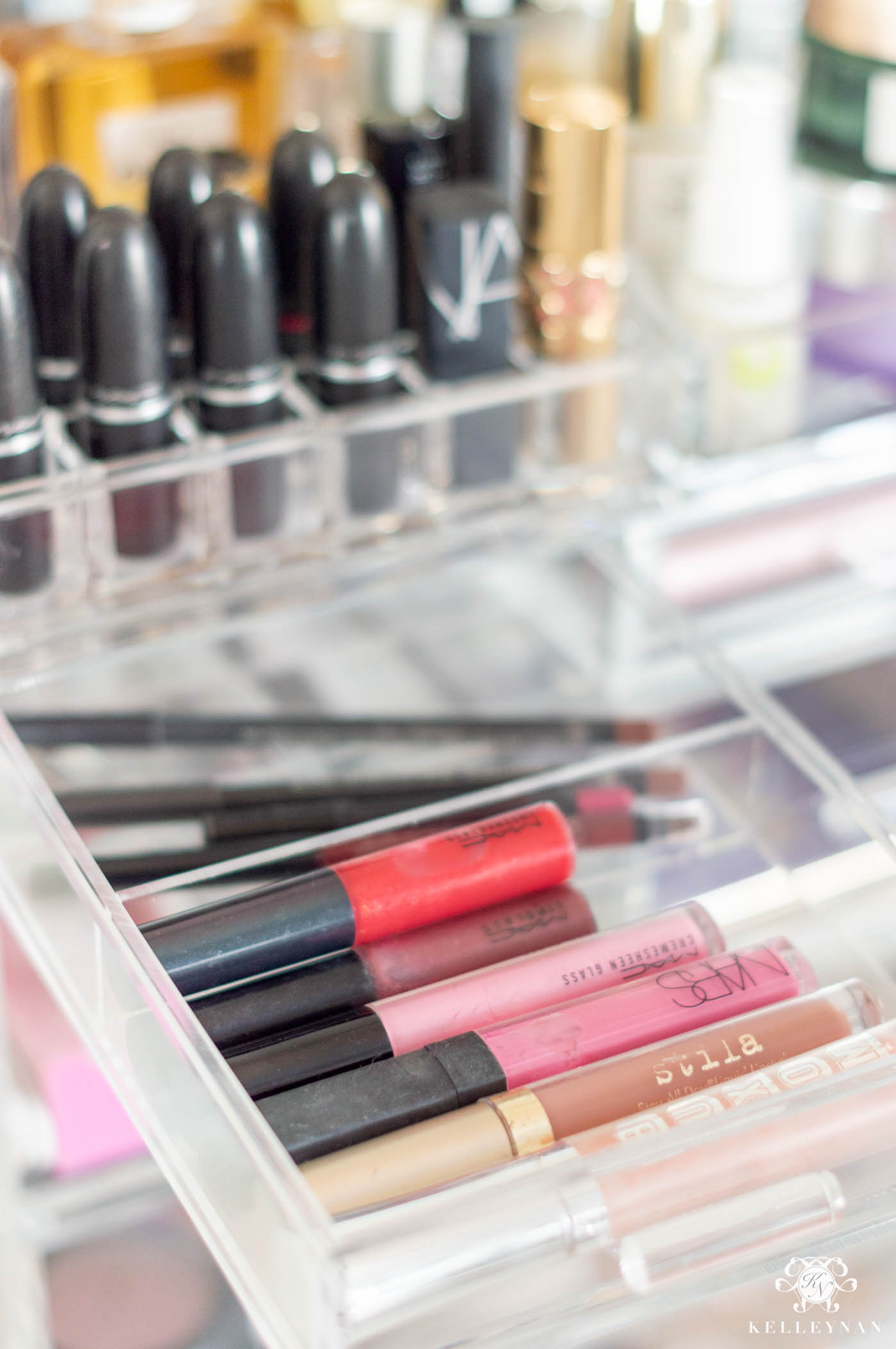 How I Clean My Make-Up Acrylic Organizers - StylishlyPristine