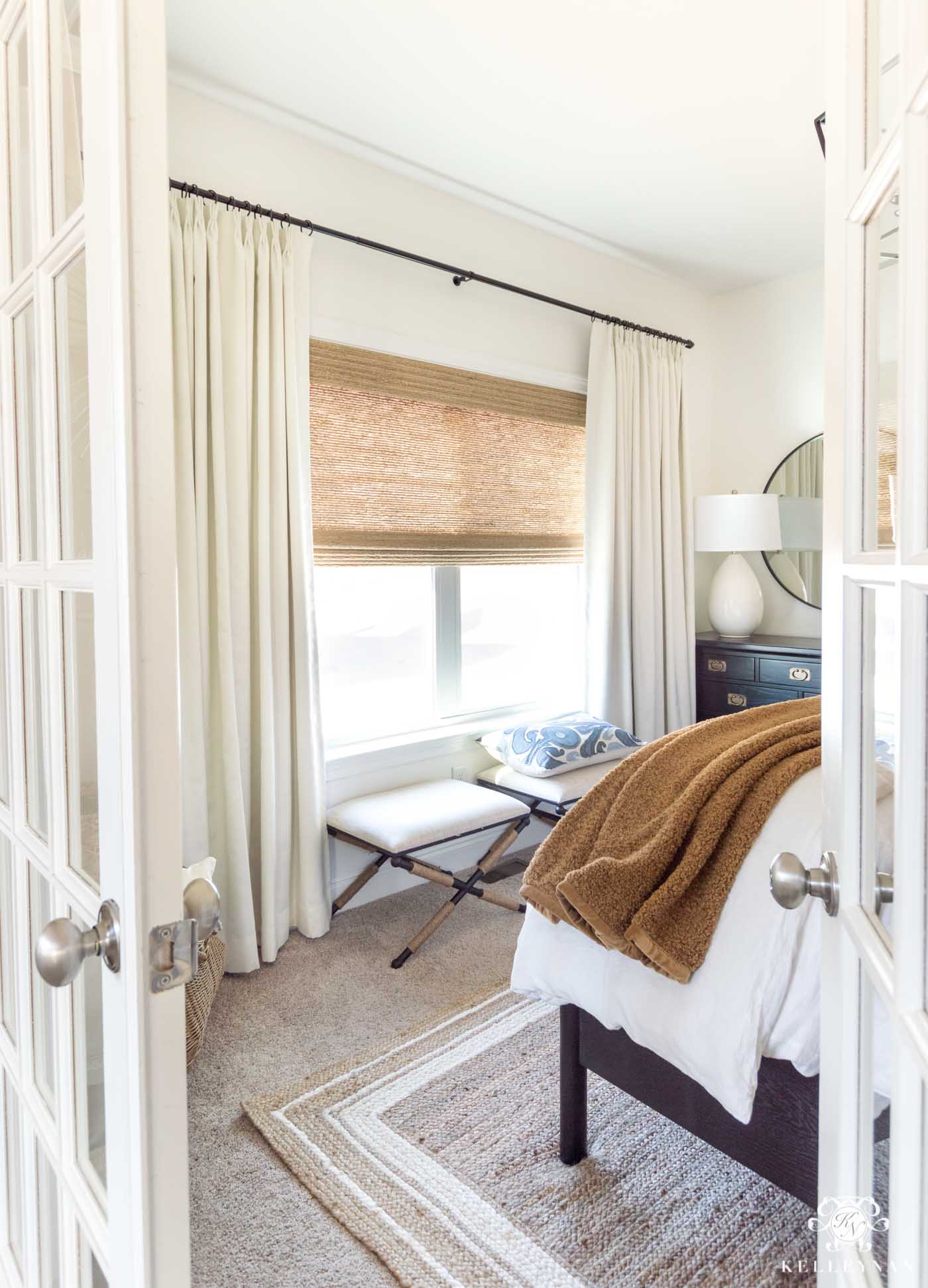 https://kelleynan.com/wp-content/uploads/2020/02/guest-bedroom-french-doors.jpg